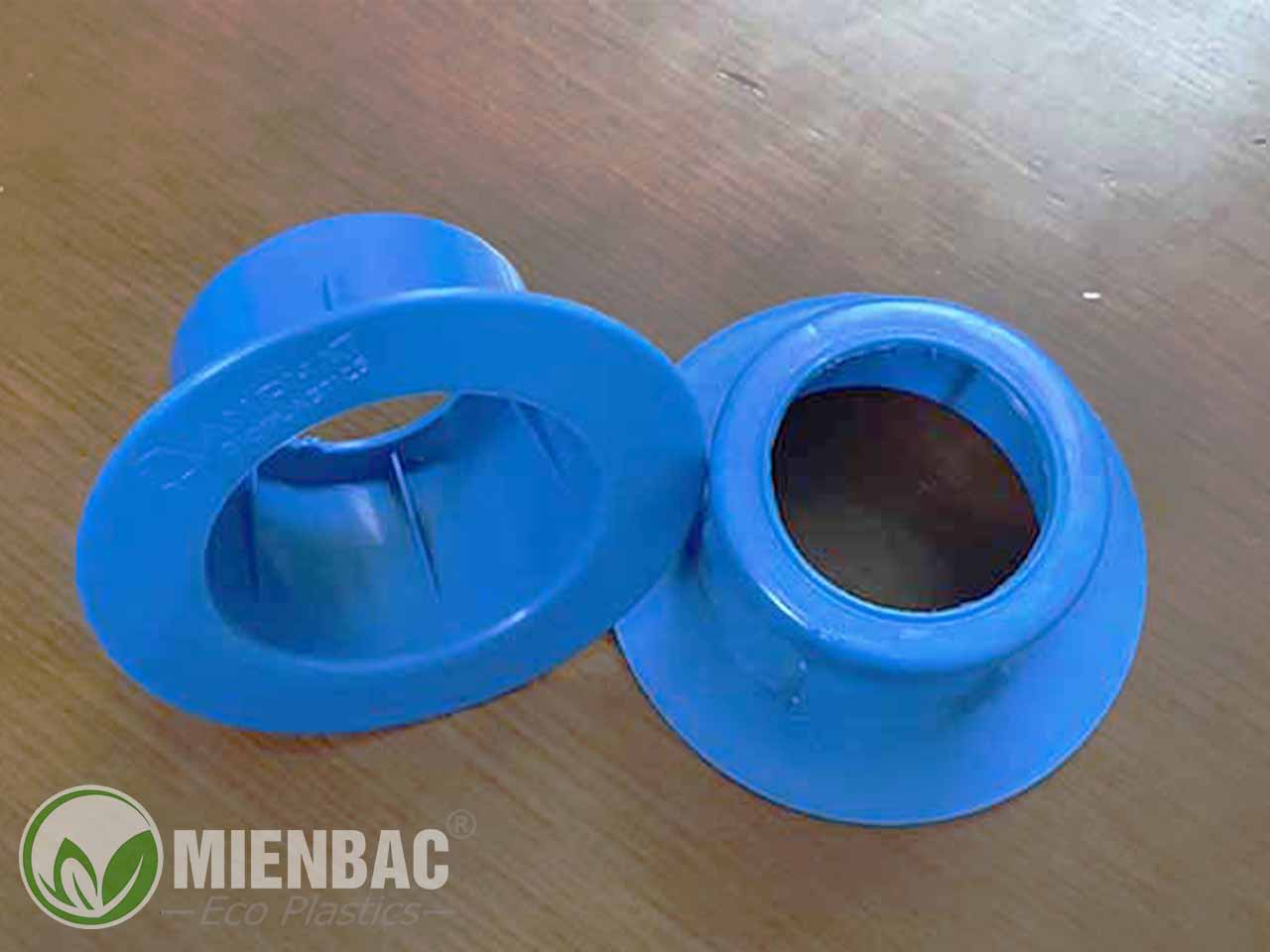 Nắp nhựa bịt đầu cuộn D77