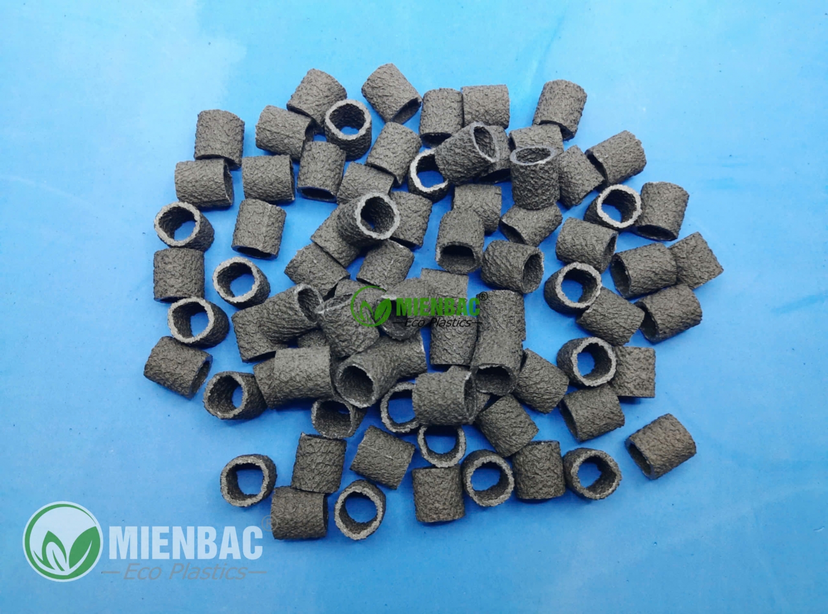 Giá thể vi sinh Biotup màu đen