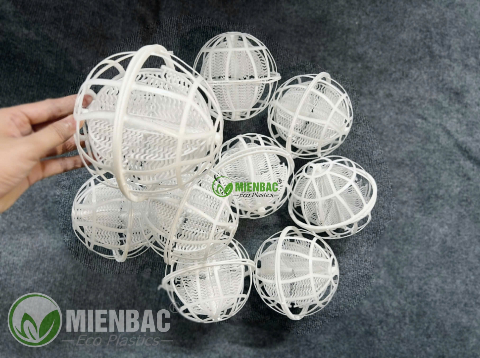 Giá thể vi sinh dạng cầu D150mm