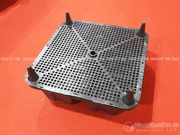 Hộp nhựa sàn rỗng 43x43mm
